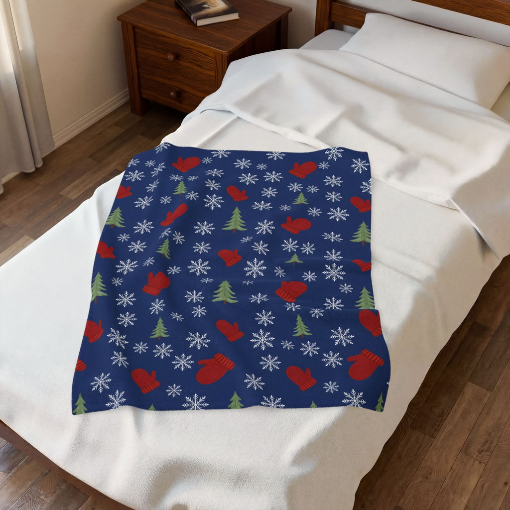 Snowflakes and Mittens Pattern Velveteen Plush Blanket